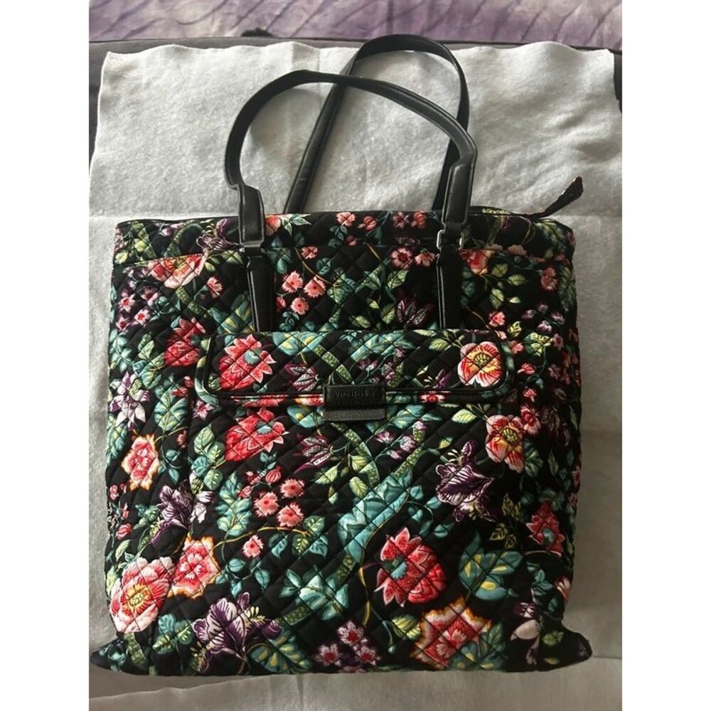 Vera Bradley quilted tote